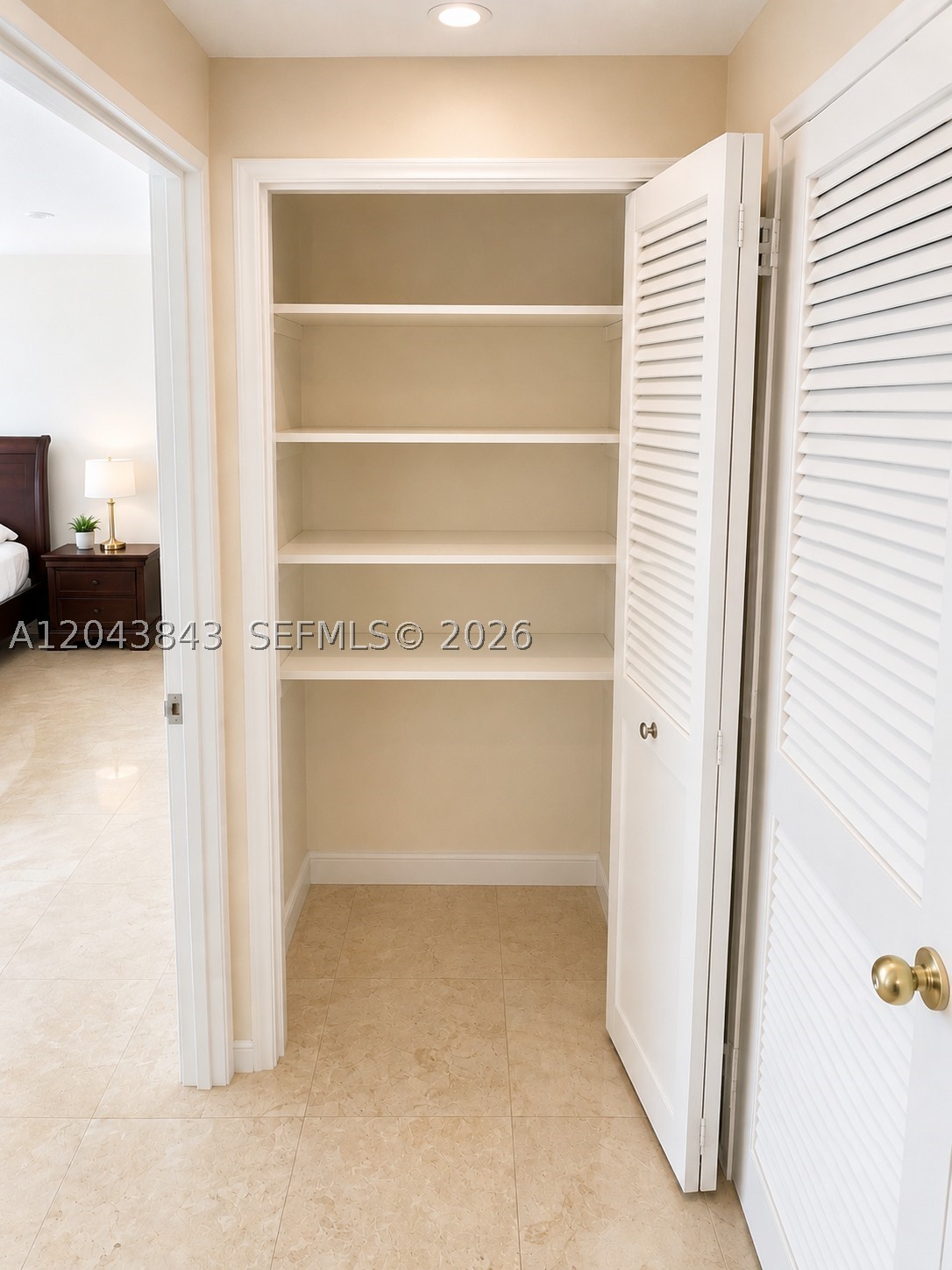 IMPERIAL HOUSE CONDO - Residential Lease