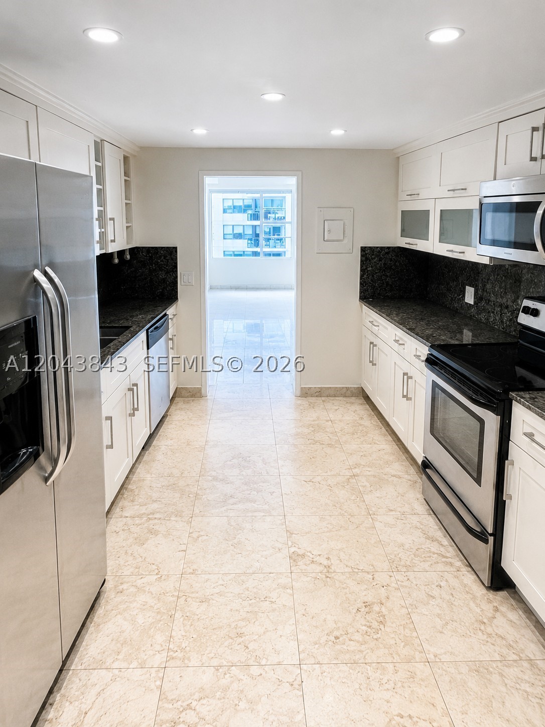 IMPERIAL HOUSE CONDO - Residential Lease