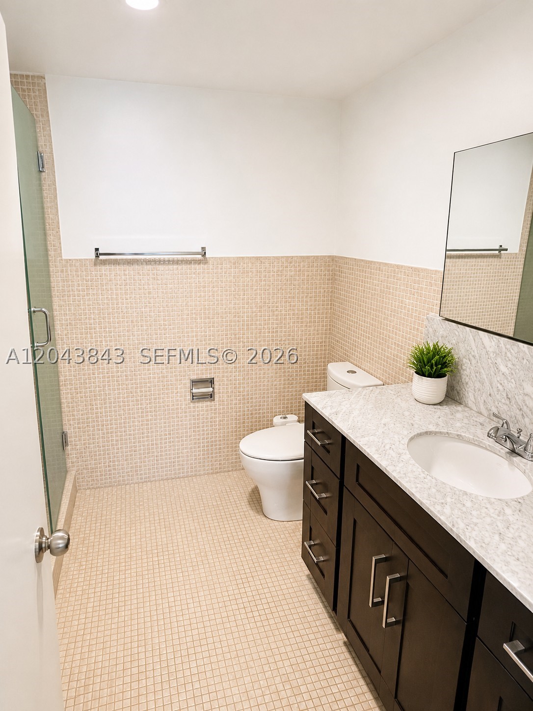 IMPERIAL HOUSE CONDO - Residential Lease