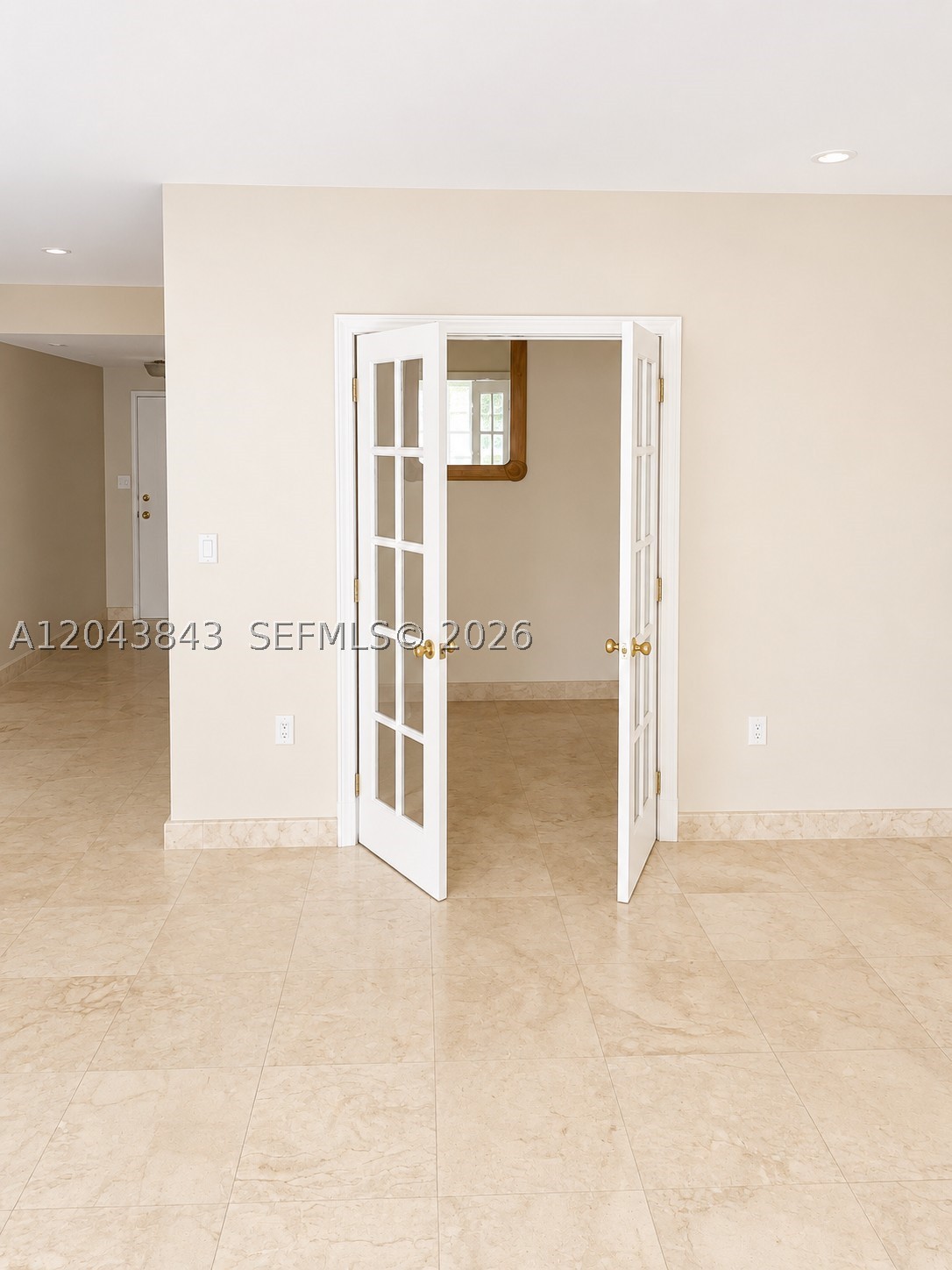 IMPERIAL HOUSE CONDO - Residential Lease