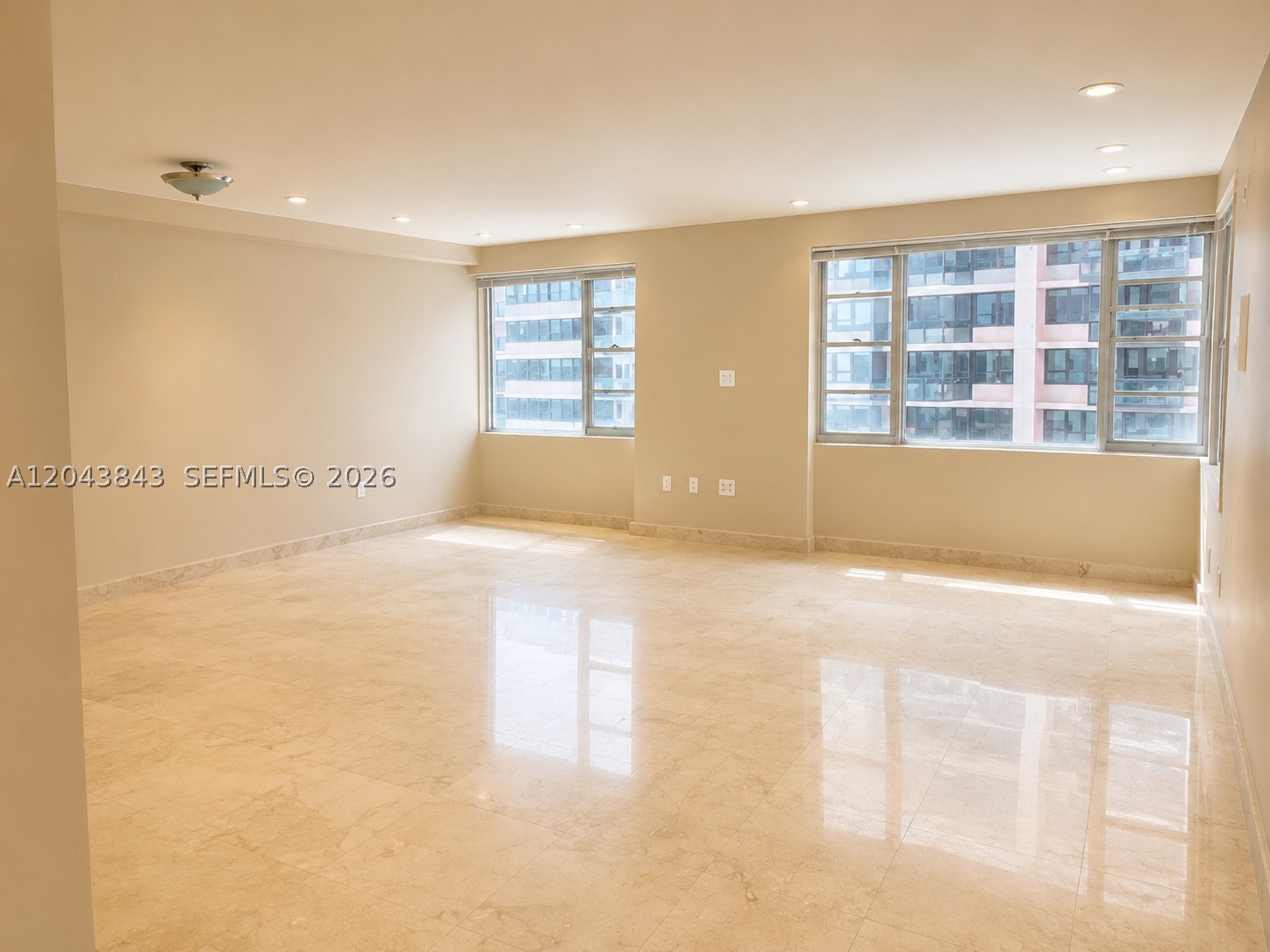 IMPERIAL HOUSE CONDO - Residential Lease
