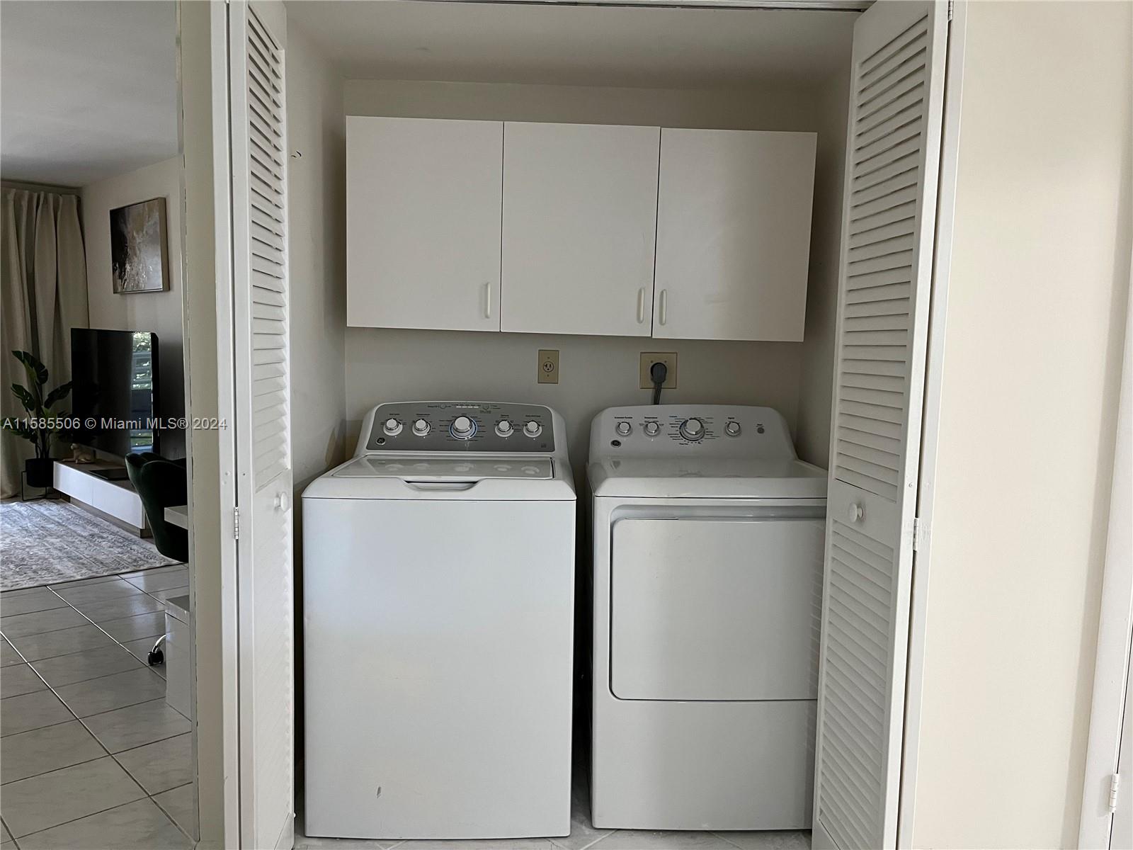 LE FRONTENAC CONDO - Residential