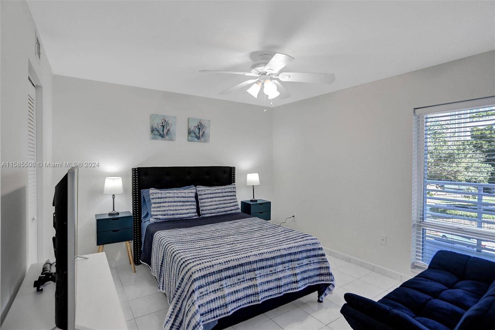 LE FRONTENAC CONDO - Residential