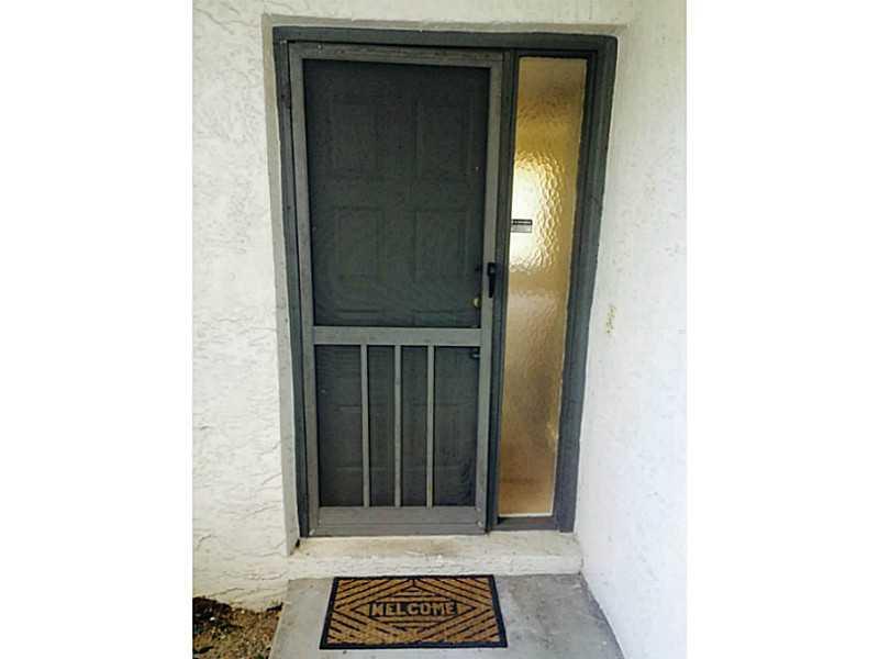 Beautiful 2 bedroom 2 bath in Coconut creek!!! It's a must see...