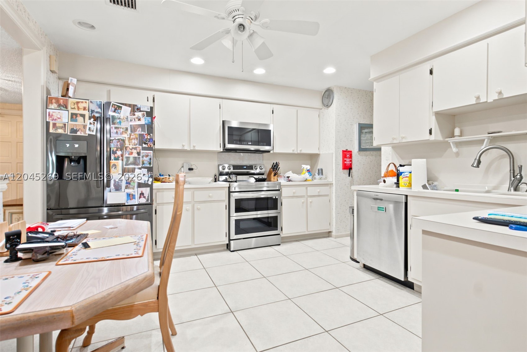 NO 100 PALM-AIRE COUNTRY - Residential