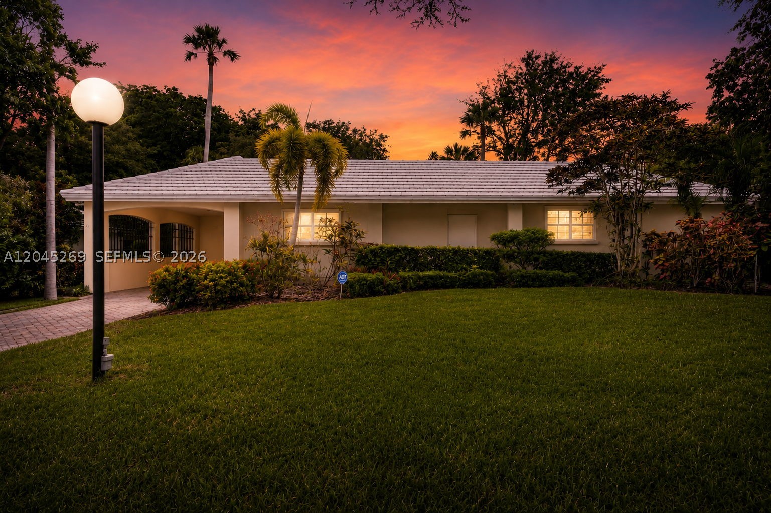 NO 100 PALM-AIRE COUNTRY - Residential