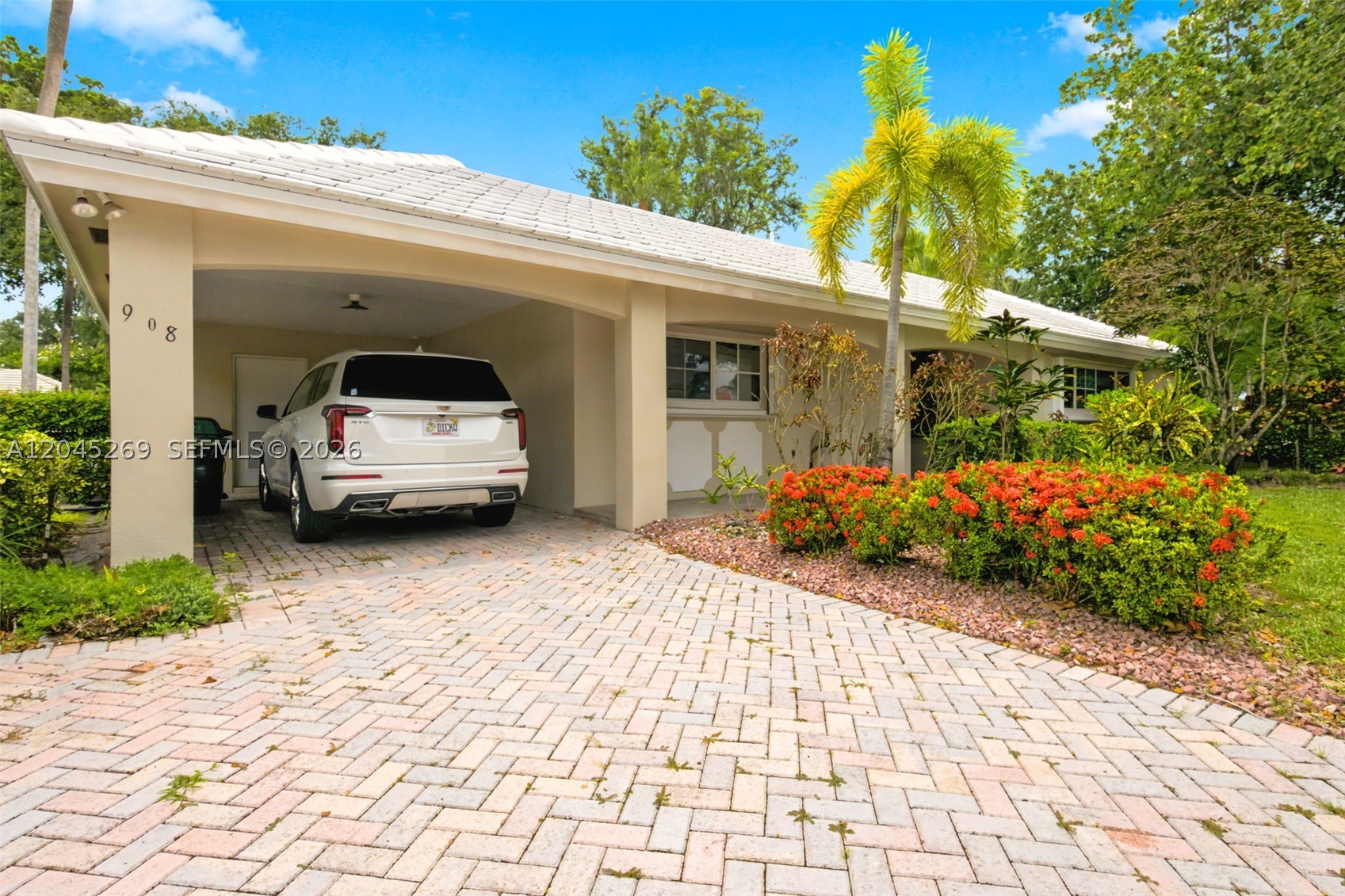 NO 100 PALM-AIRE COUNTRY - Residential