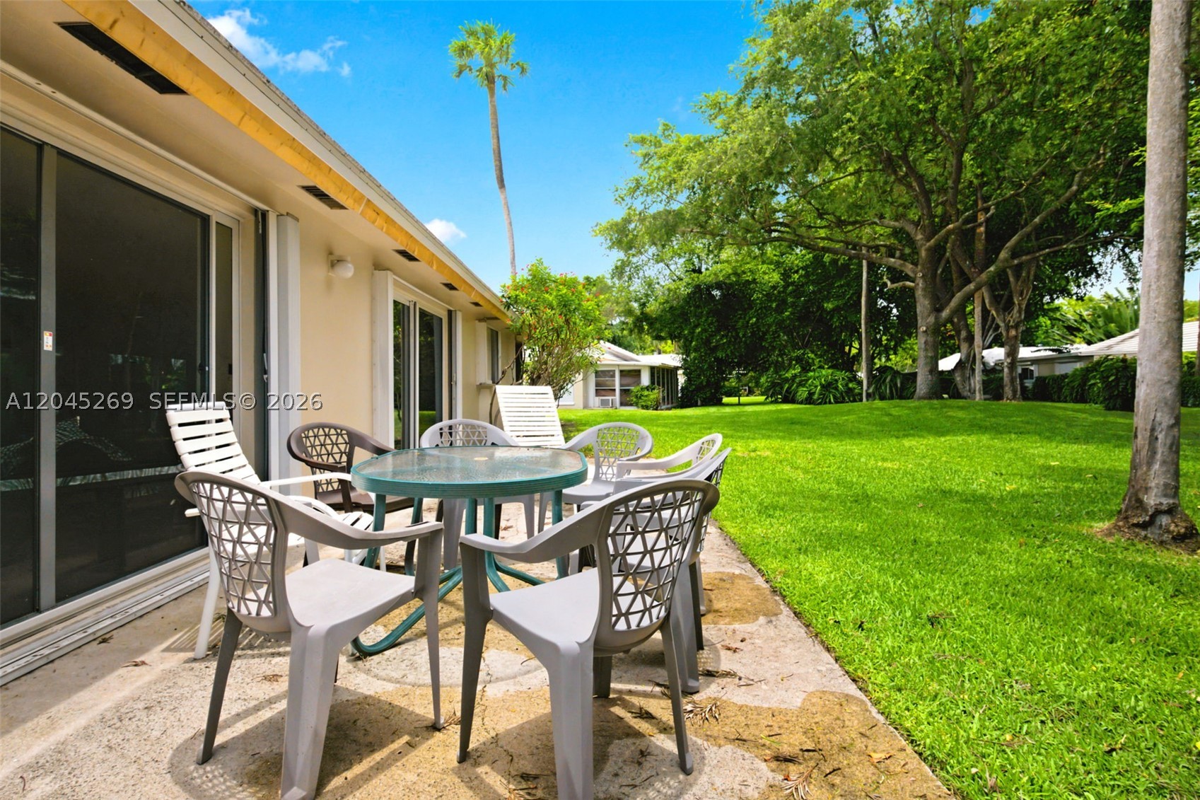 NO 100 PALM-AIRE COUNTRY - Residential