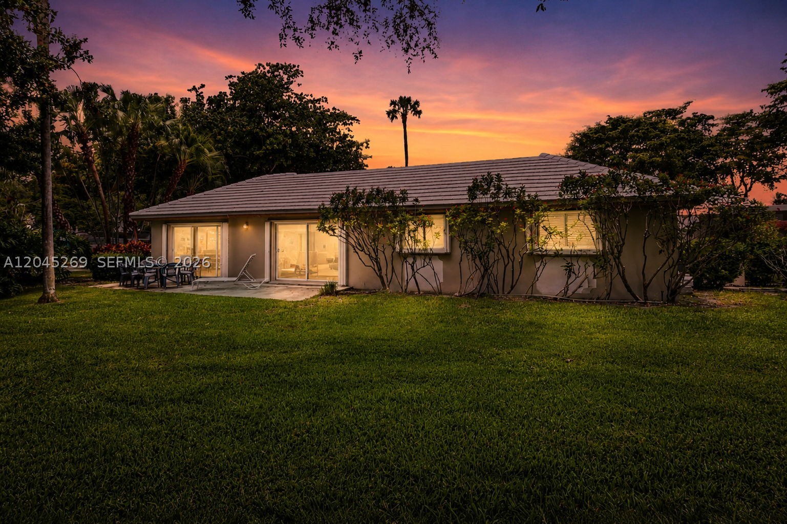 NO 100 PALM-AIRE COUNTRY - Residential