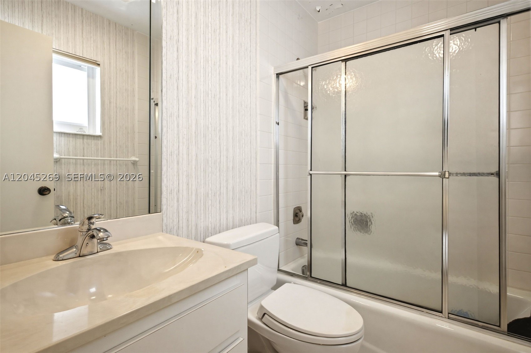 NO 100 PALM-AIRE COUNTRY - Residential
