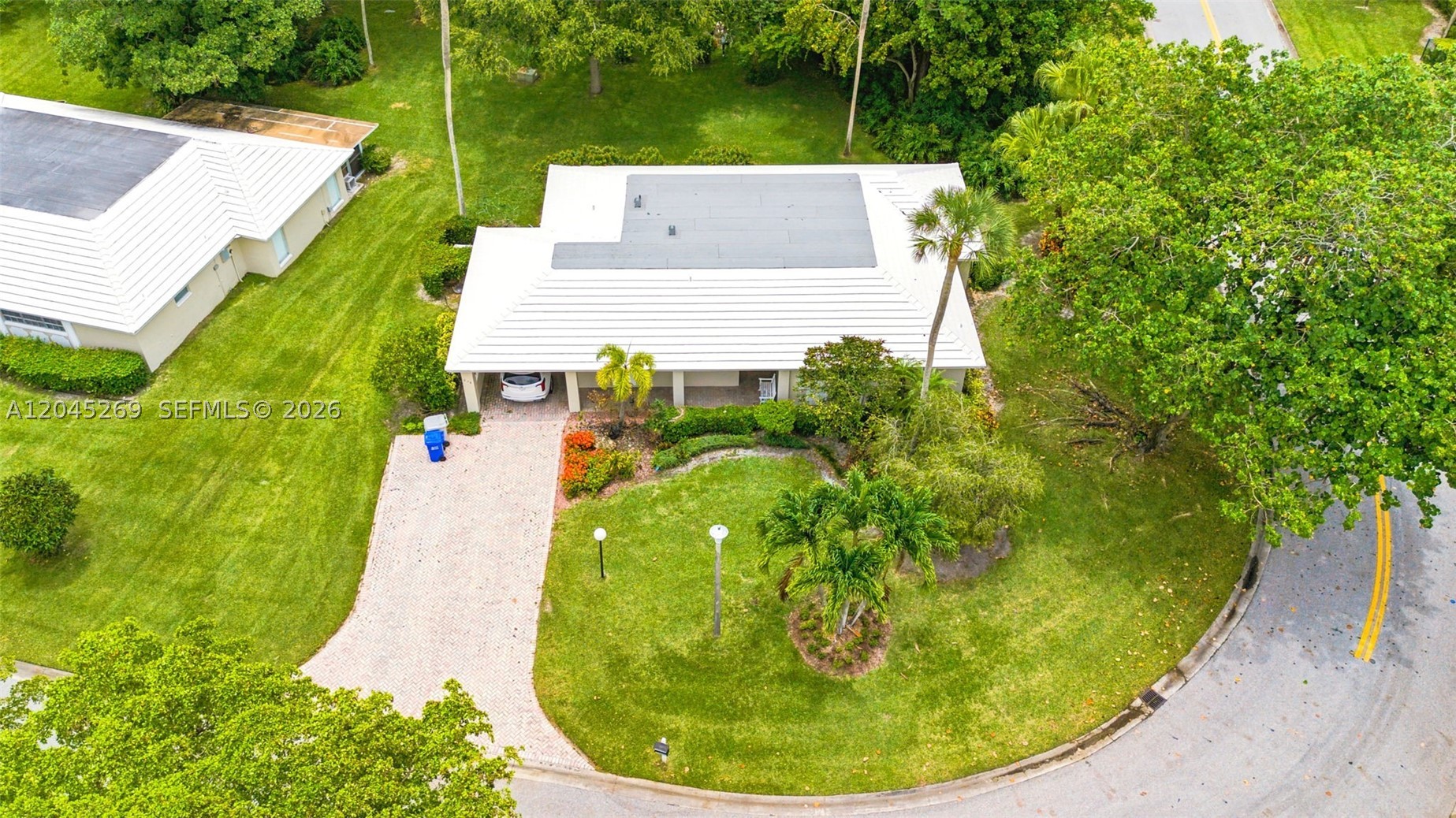 NO 100 PALM-AIRE COUNTRY - Residential