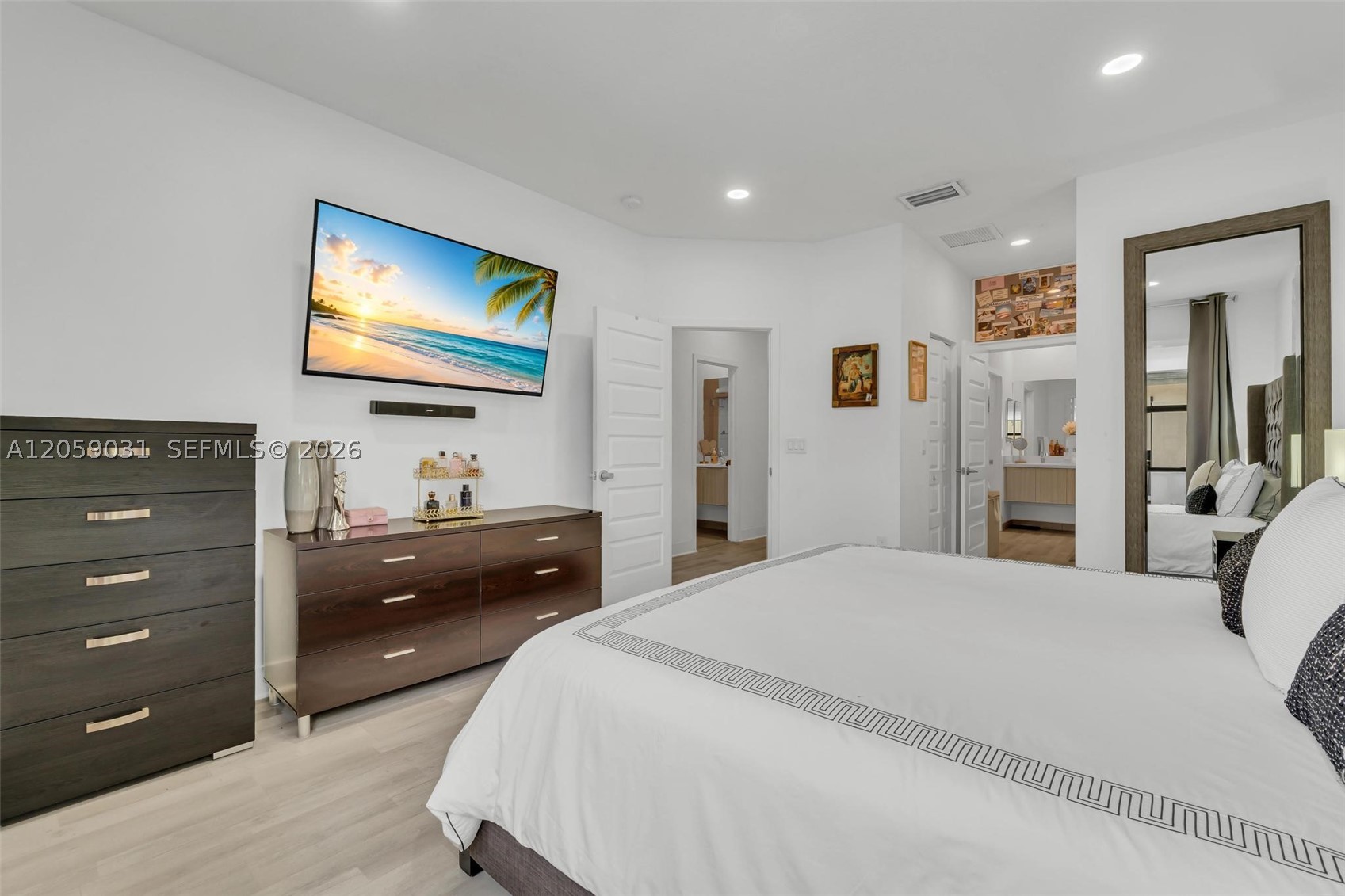 GRAND BAY SOUTH TOWNHOMES - Residential