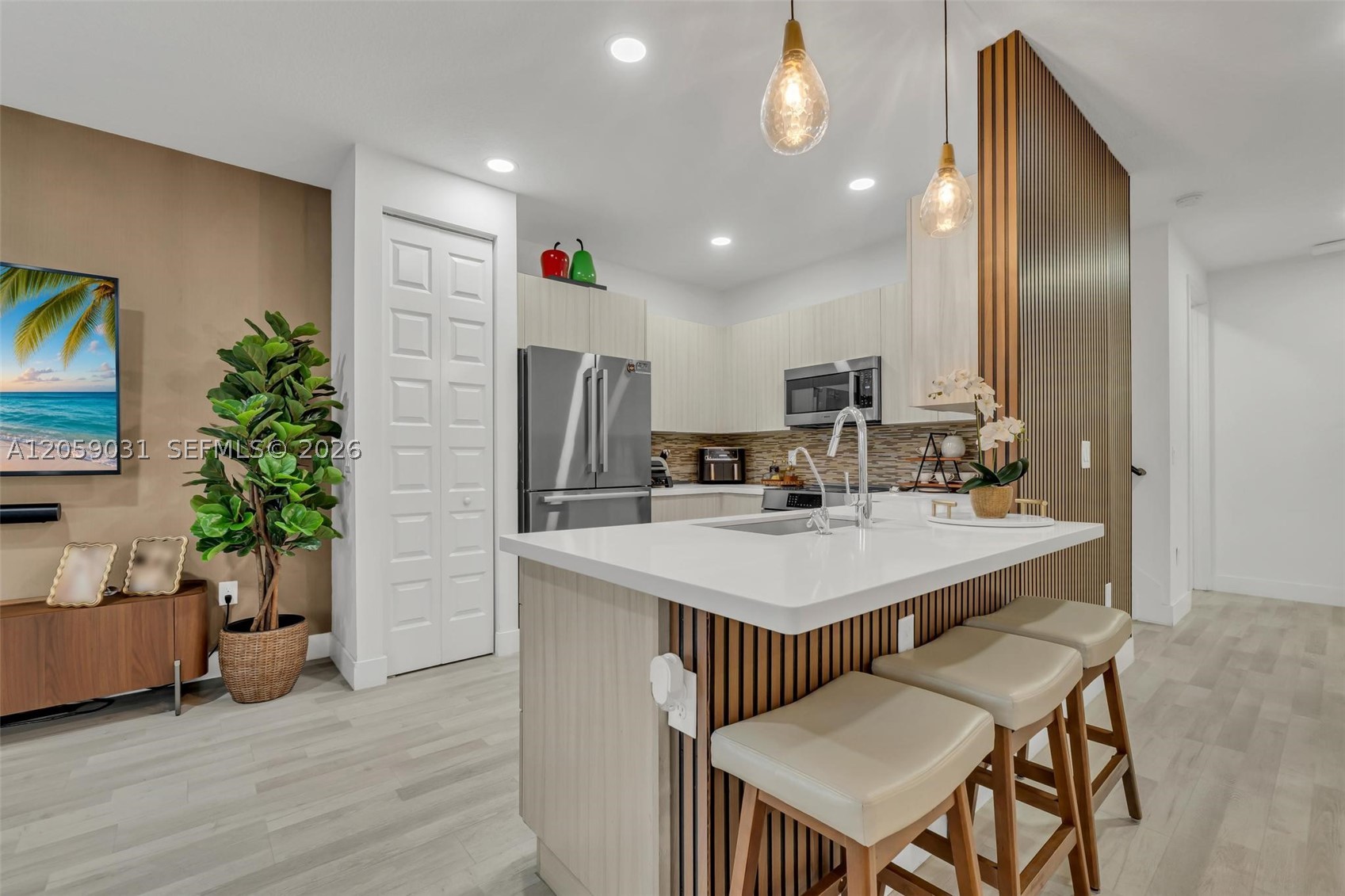 GRAND BAY SOUTH TOWNHOMES - Residential