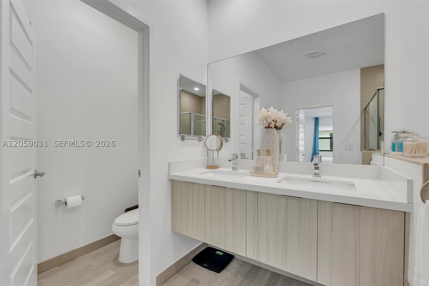 GRAND BAY SOUTH TOWNHOMES - Residential