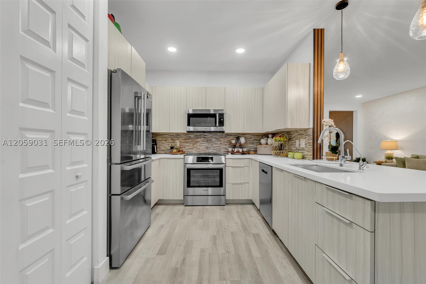 GRAND BAY SOUTH TOWNHOMES - Residential