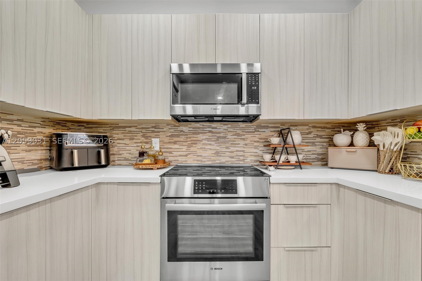 GRAND BAY SOUTH TOWNHOMES - Residential