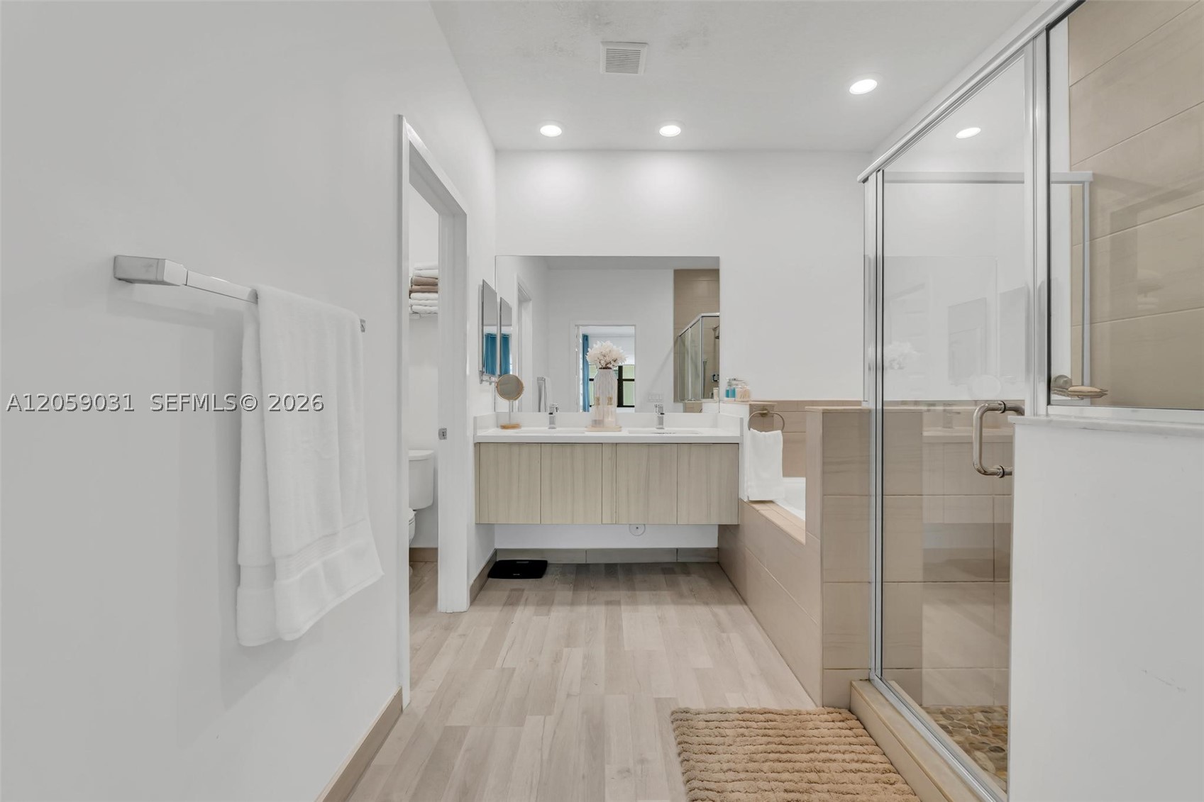 GRAND BAY SOUTH TOWNHOMES - Residential