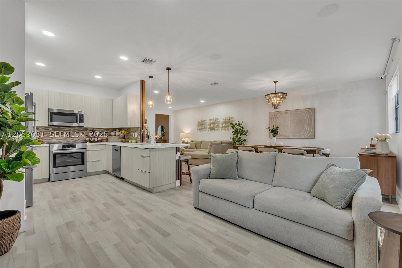 GRAND BAY SOUTH TOWNHOMES - Residential