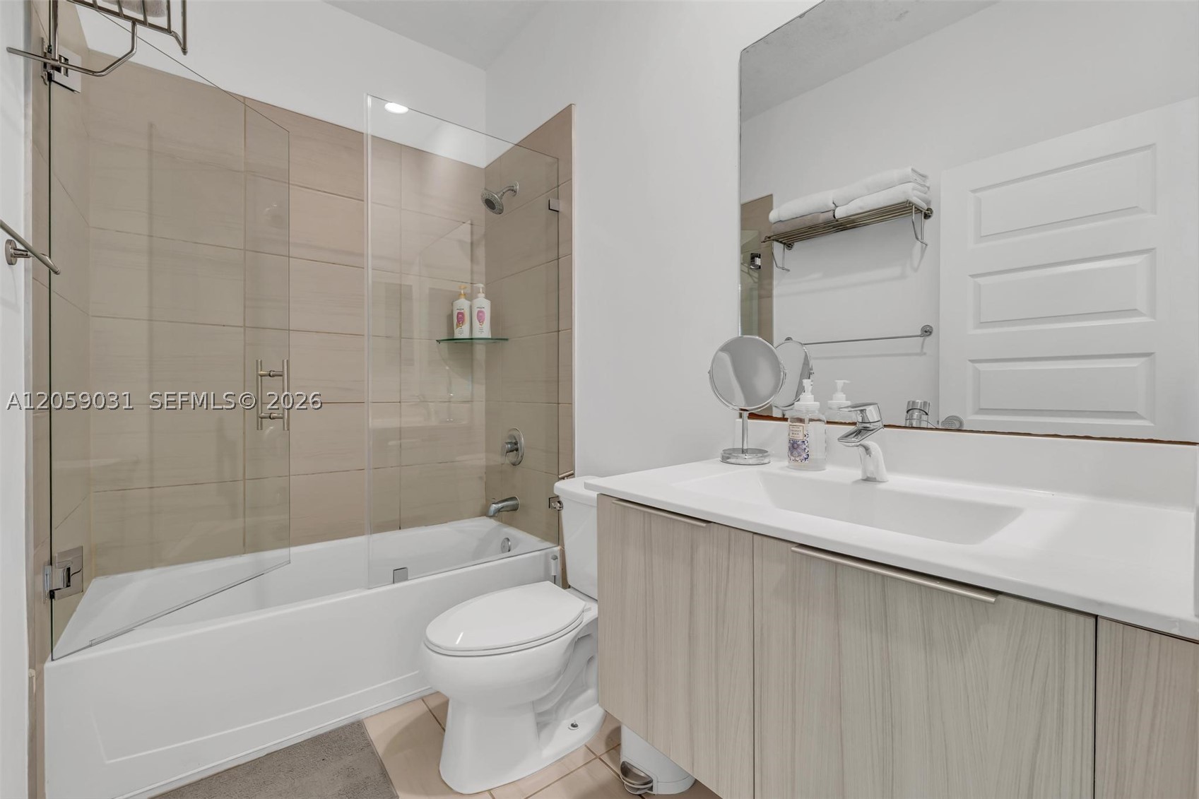 GRAND BAY SOUTH TOWNHOMES - Residential