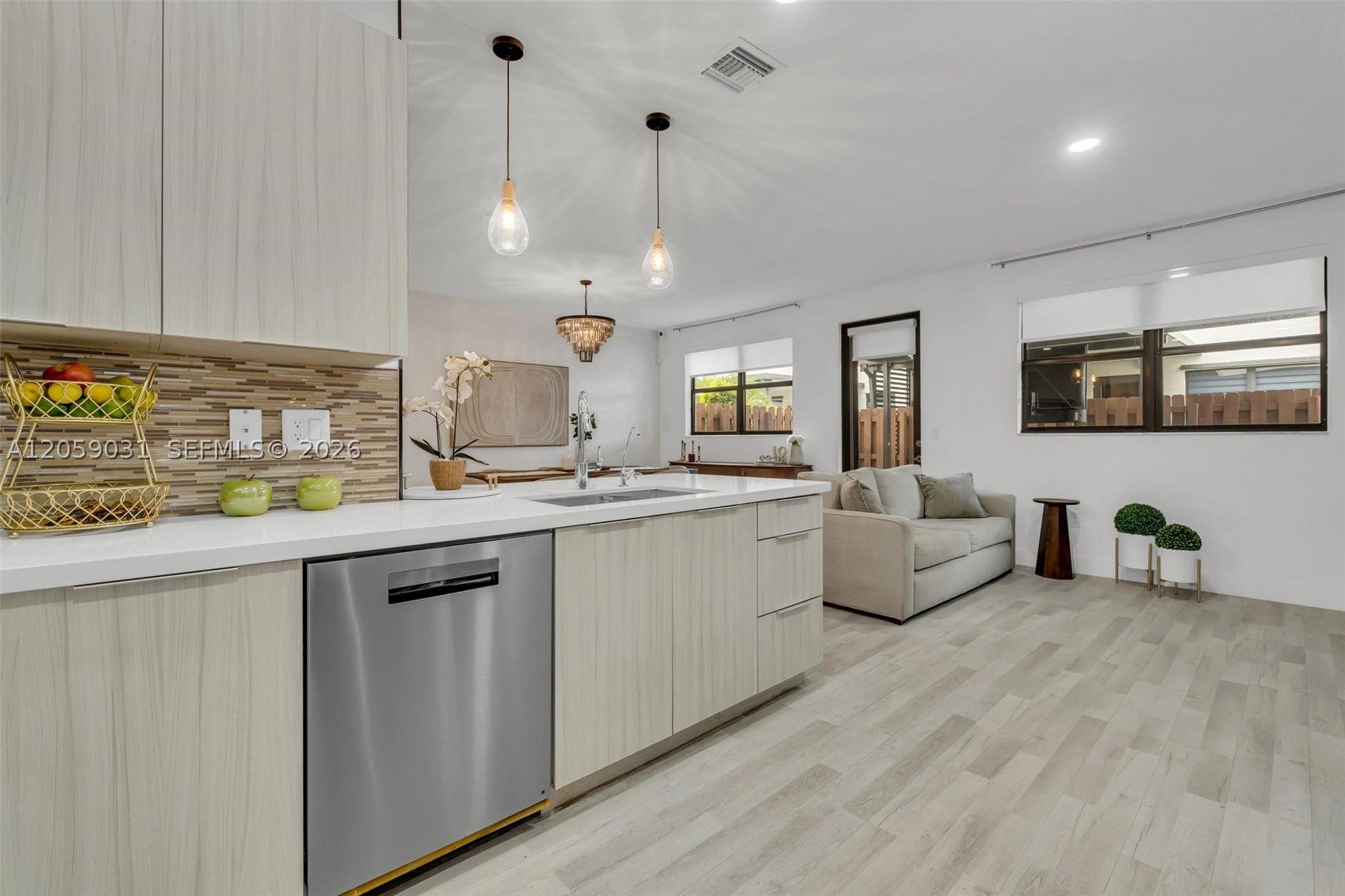 GRAND BAY SOUTH TOWNHOMES - Residential