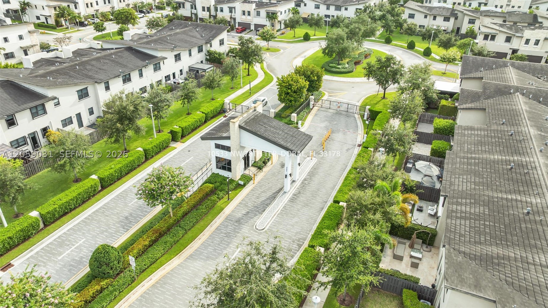 GRAND BAY SOUTH TOWNHOMES - Residential