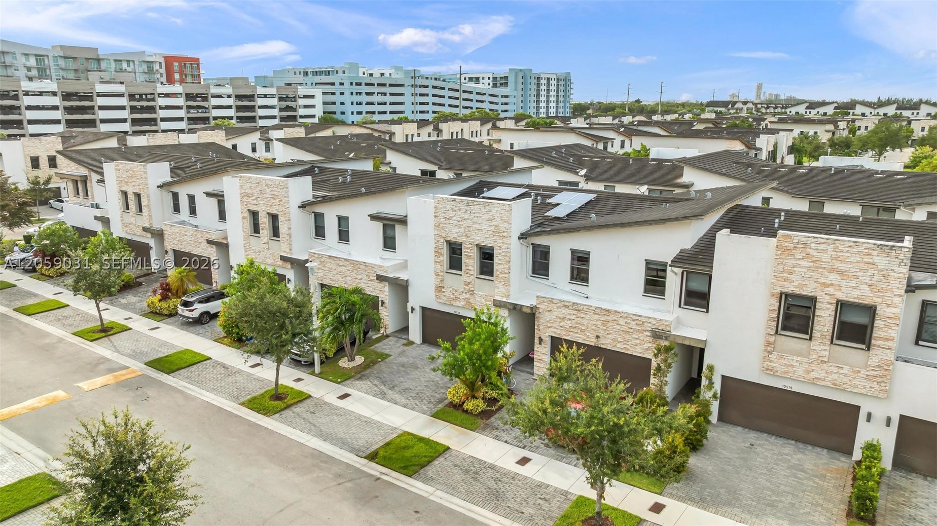GRAND BAY SOUTH TOWNHOMES - Residential