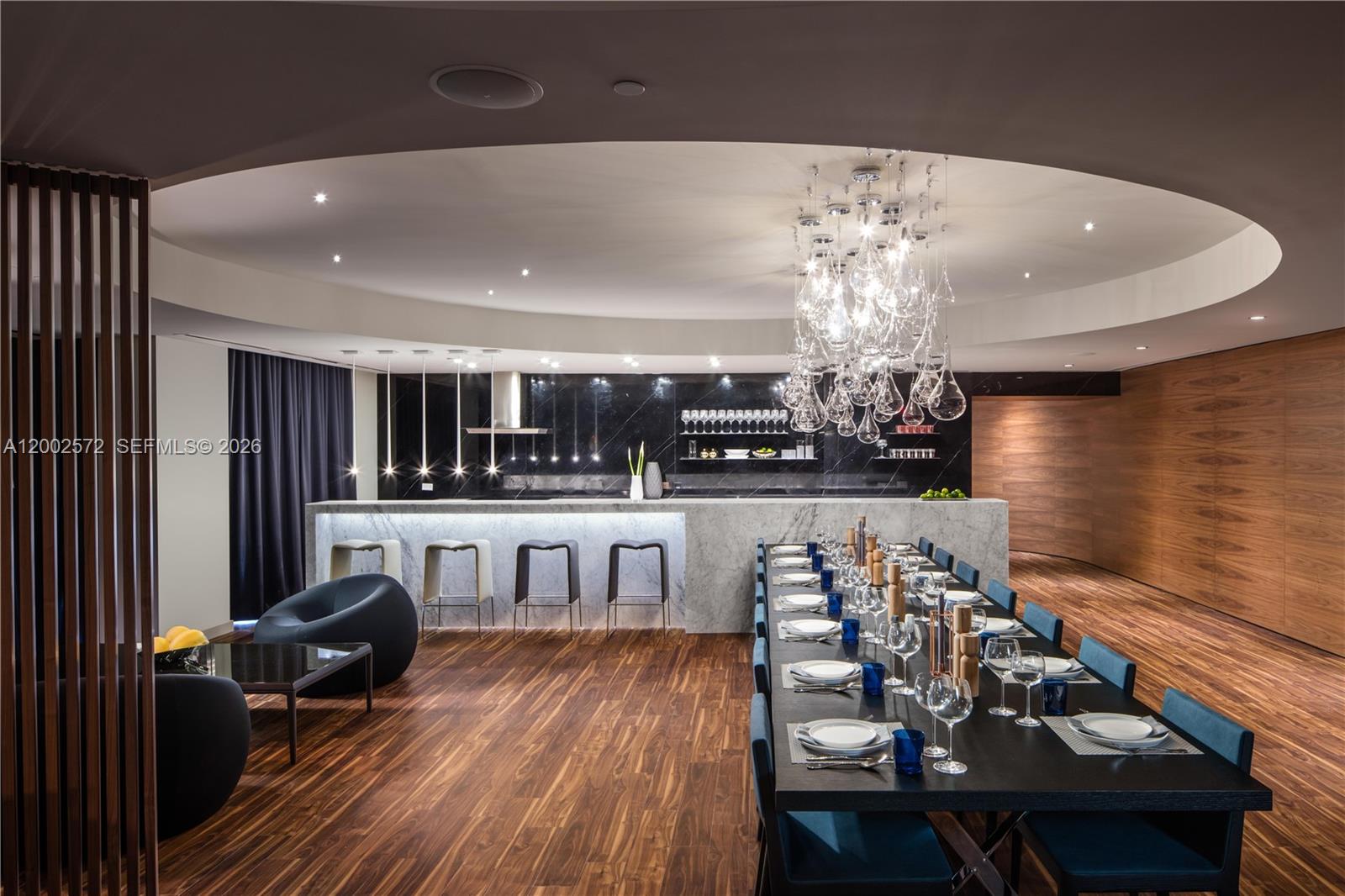 REACH CONDO - Residential