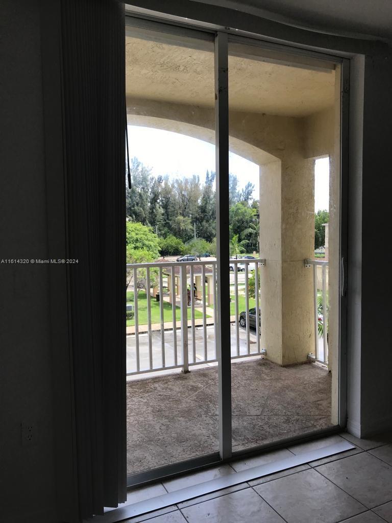 THE OAKS IN NORTH MIAMI C - Residential Lease