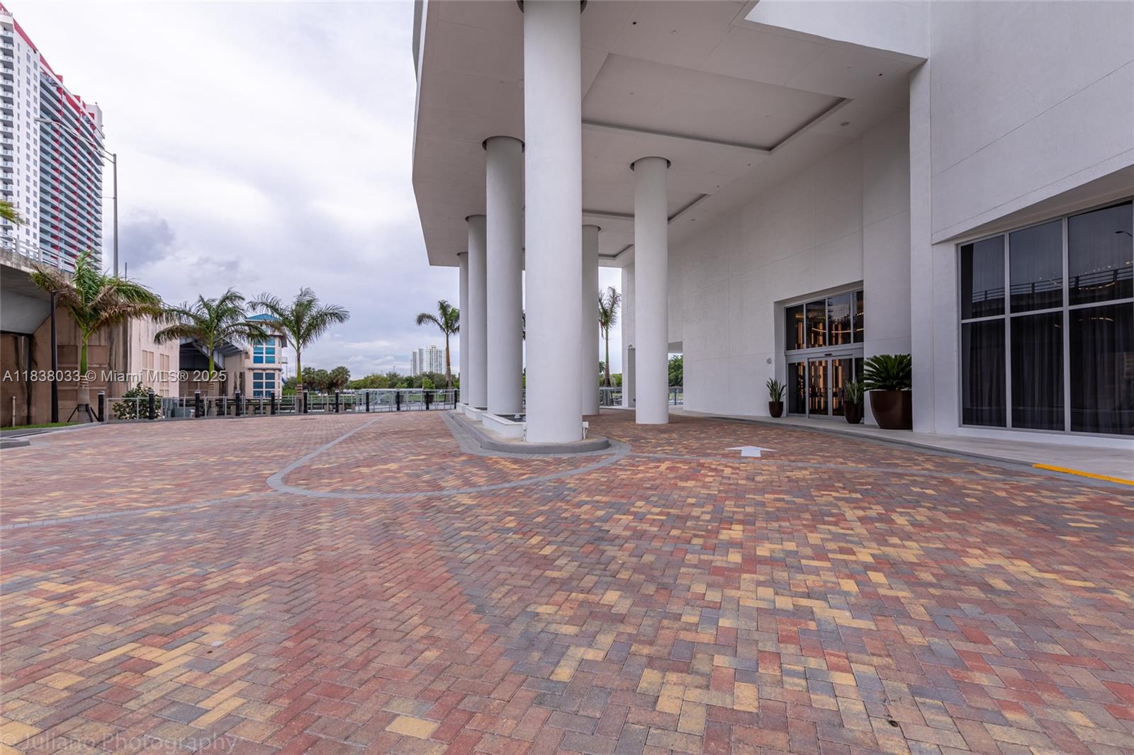 4010 SOUTH OCEAN CONDO - Residential