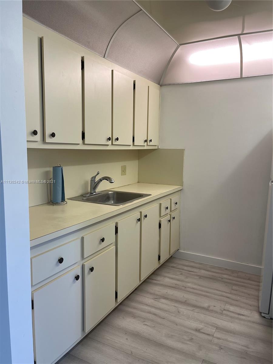 NEW HAMPTON AT CENTURY VI - Residential Lease
