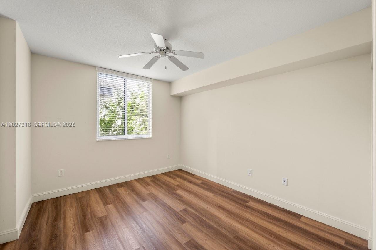 VERANDA CONDO - Residential