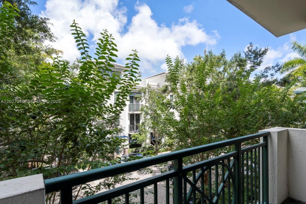 VERANDA CONDO - Residential