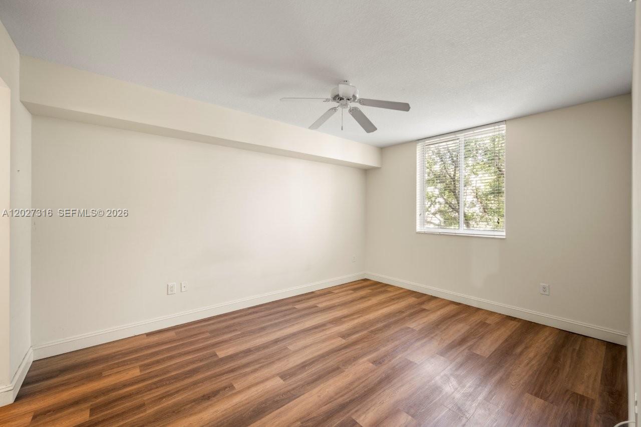 VERANDA CONDO - Residential