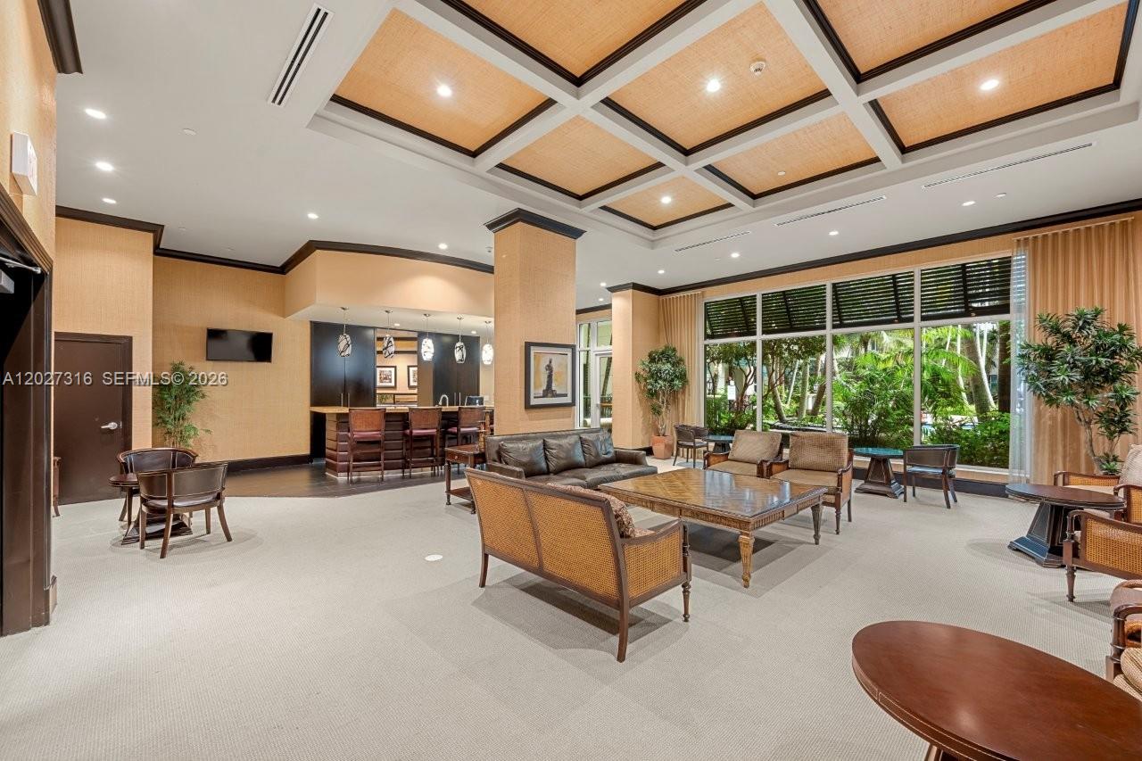 VERANDA CONDO - Residential