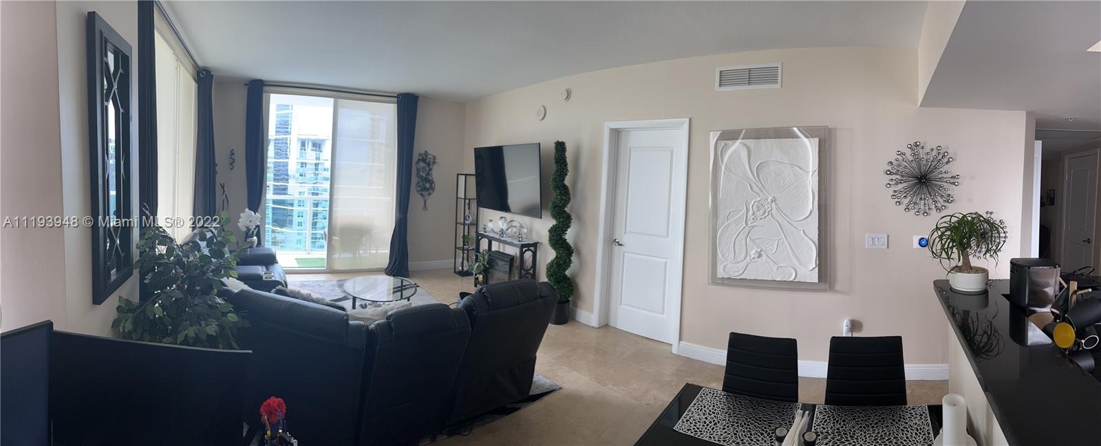 BEAUTIFUL 2 BEDROOM / 2 BATH CONDO AT SOLARIS AT BRICKELL BAY.  GREAT LOCATION, OUTSTANDING VIEWS AND WALKING DISTANCE TO RESTAURANTS AND ENTERTAINMENT.  UNIT HAS STAINLESS STELL APPLIANCES, GRANITE COUNTERTOPS, PORCELAIN TILE AND VINYL FLOORING IN THE BEDROOMS.  WRAPAROUND BALCONY WITH A WATERVIEW. AMINITIES INCLUDE A FITNESS CENTER, SWIMMING POOL, SPA, SAUNA, 24 HOUR SECURITY, VALET PARKING, GARAGE, AND MUCH MORE.  DON'T MISS THIS GREAT OPPORTUNITY TO LIVE IN THE HEART OF BRICKELL.