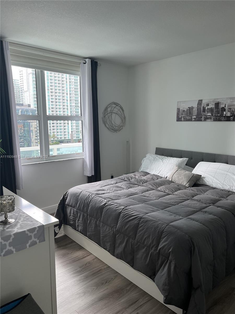SOLARIS AT BRICKELL BAY C - Residential
