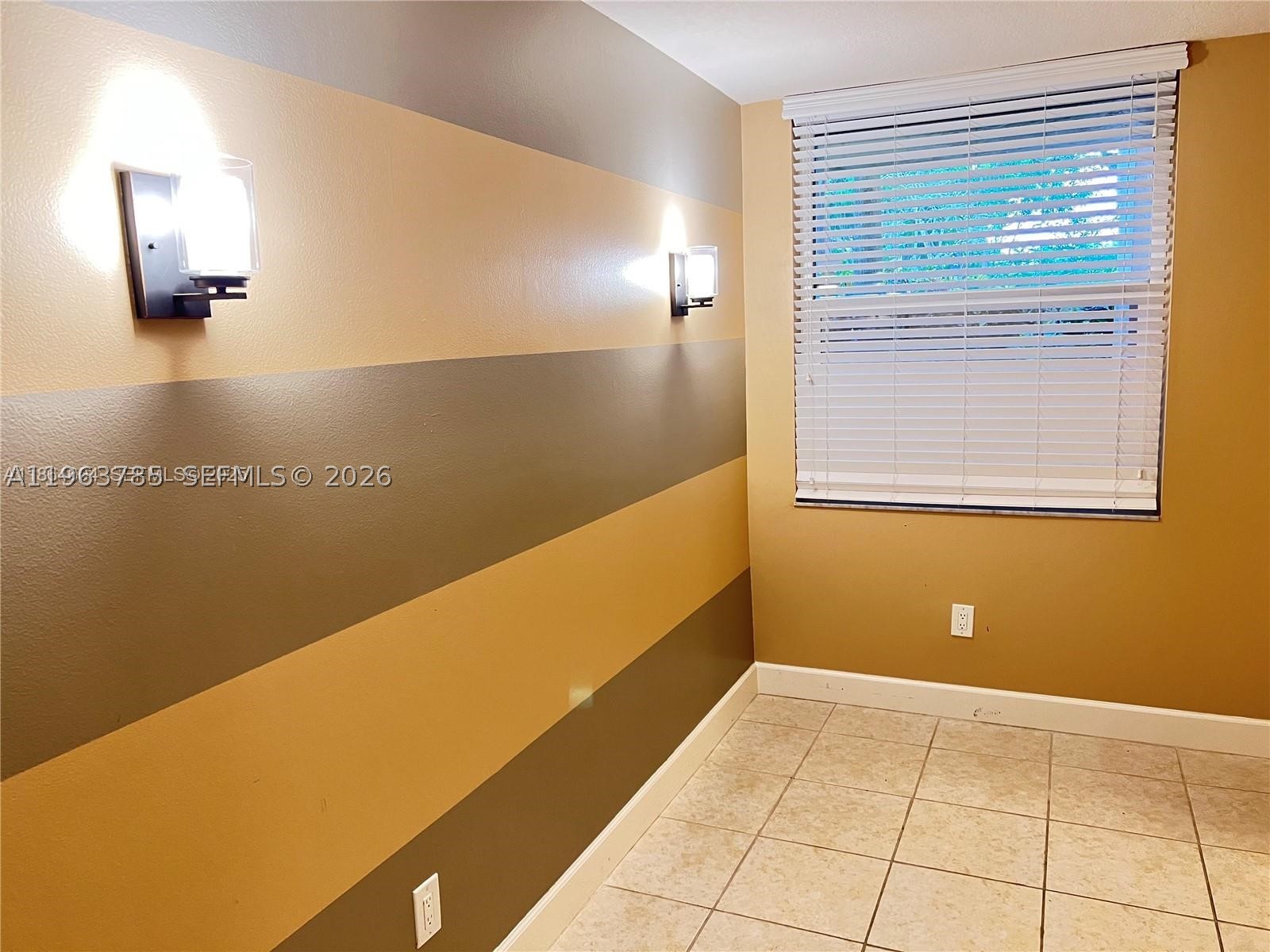 ROYAL PALM AT PLANTATION - Residential