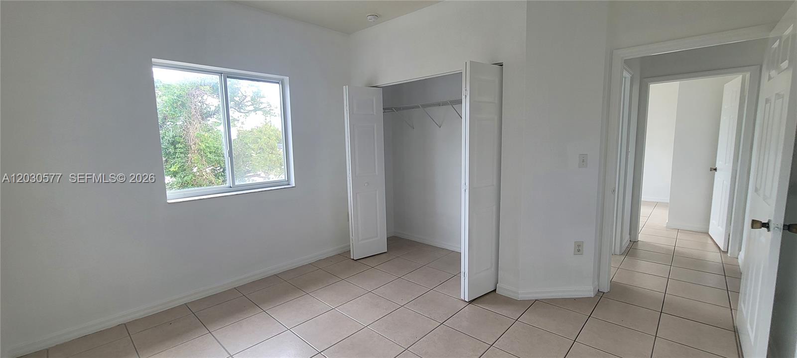 HIALEAH 3RD ADDN - Residential Lease