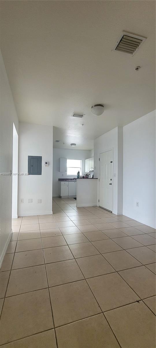 HIALEAH 3RD ADDN - Residential Lease