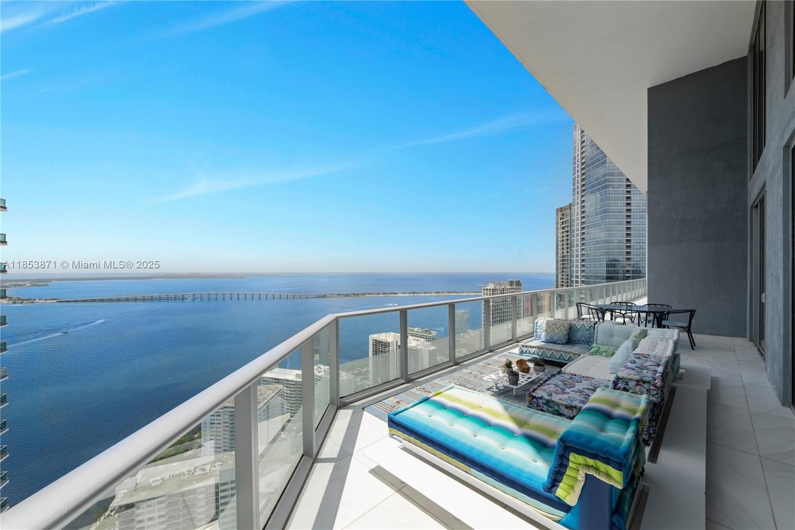 BRICKELLHOUSE CONDO - Residential