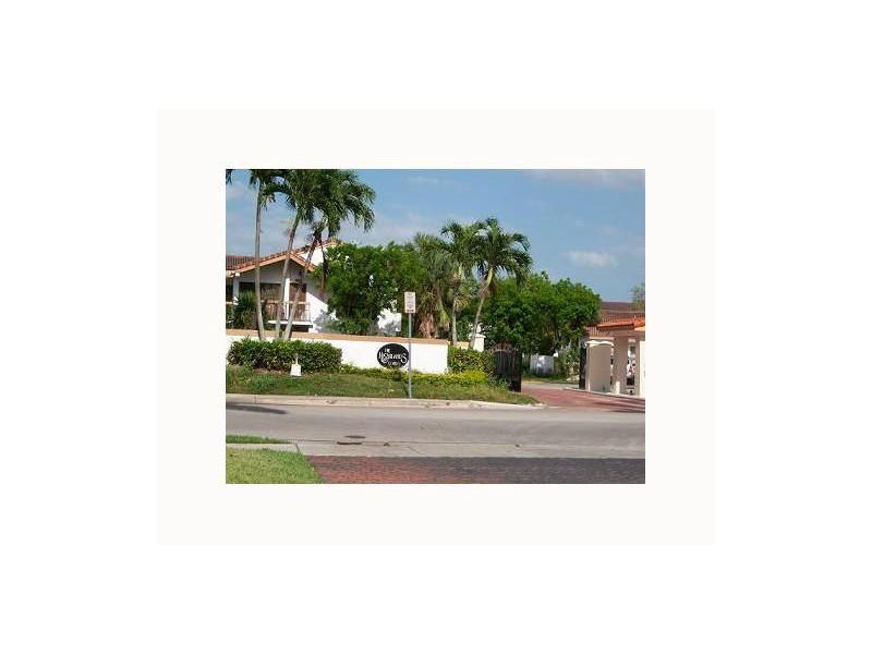 HIGHLANDS KENDALE LK COND - Residential Lease