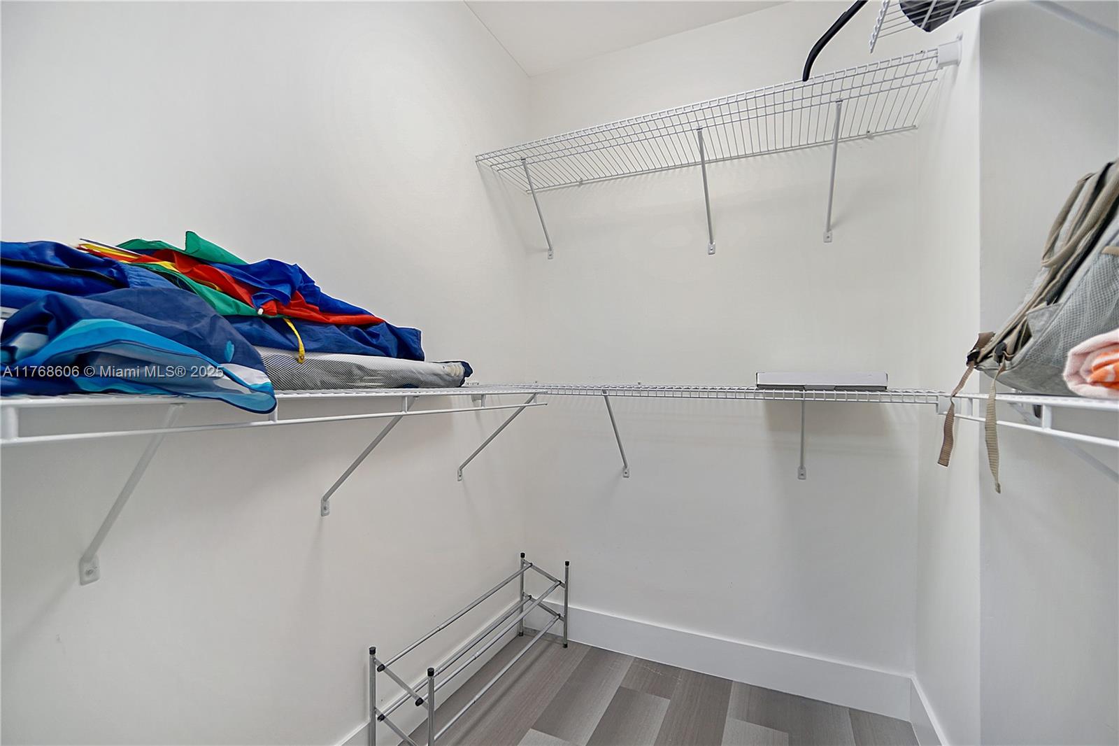 MANATEE CONDO - Residential Lease