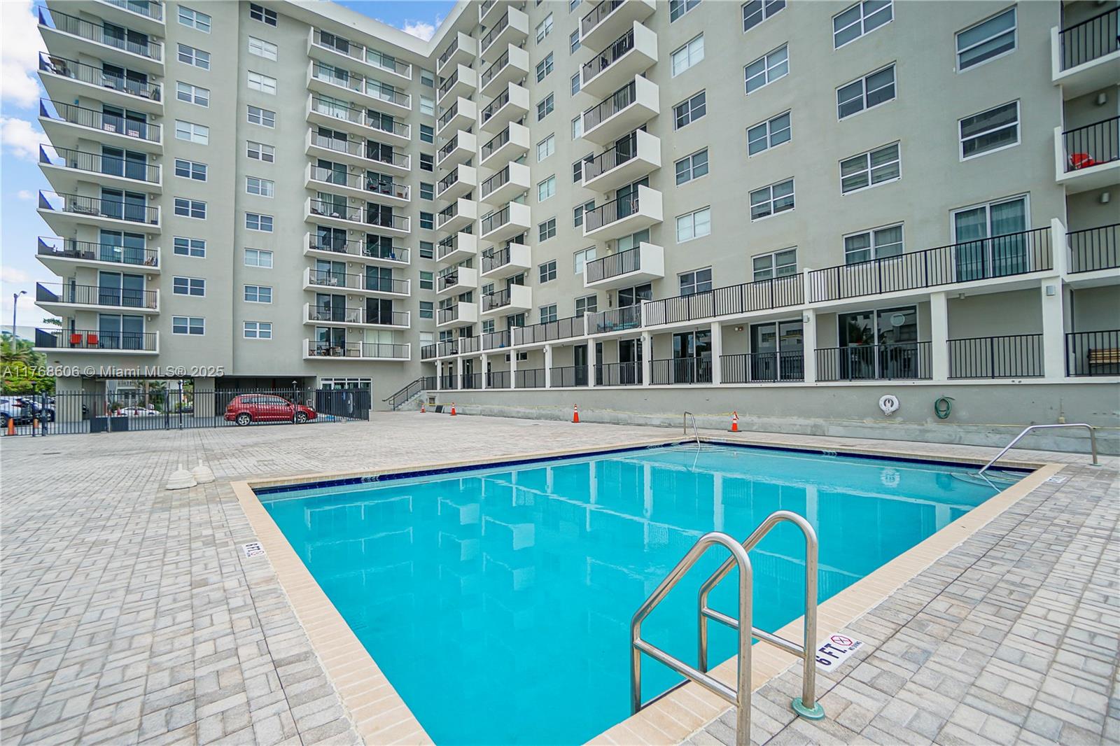 MANATEE CONDO - Residential Lease