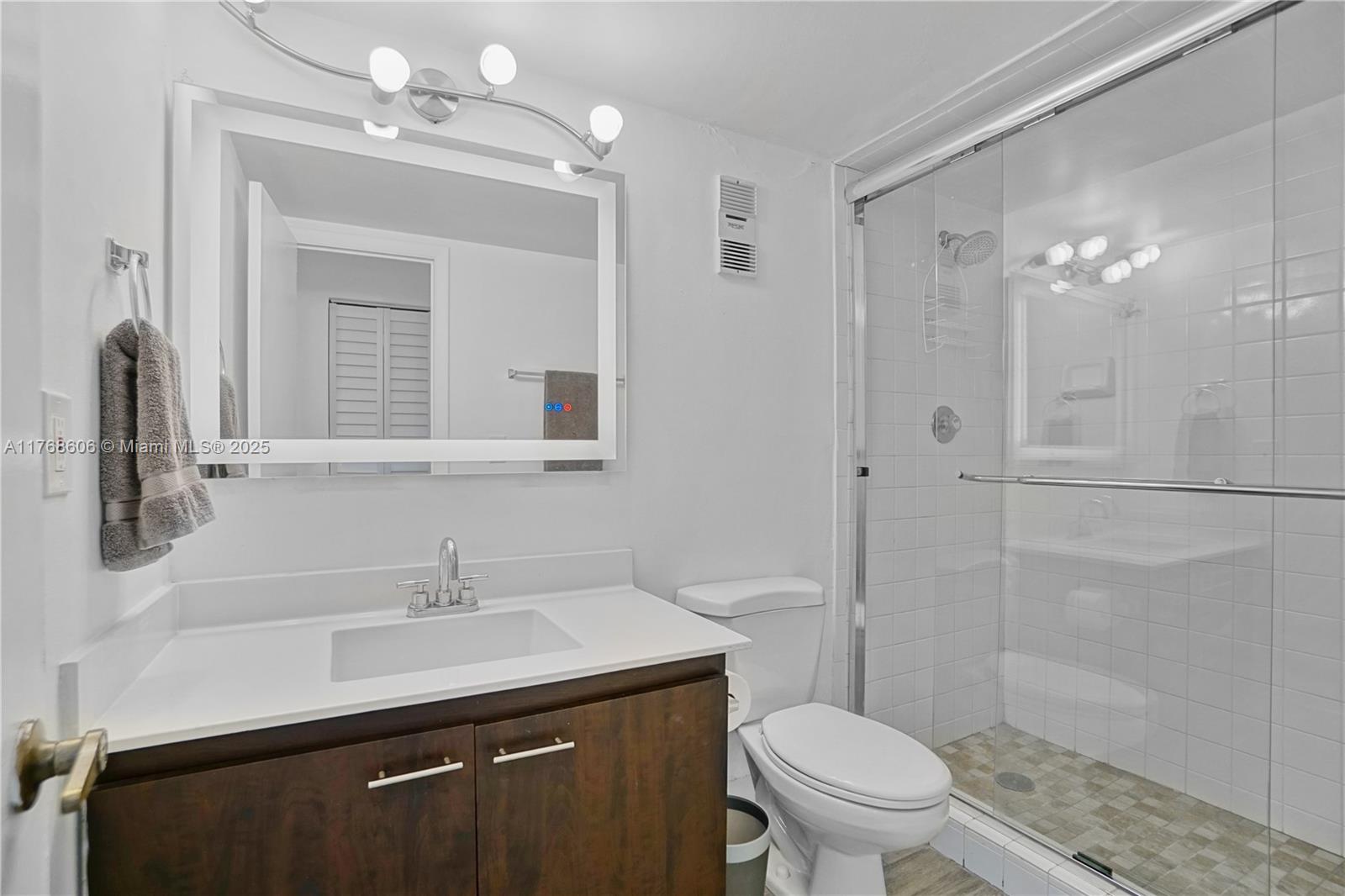 MANATEE CONDO - Residential Lease