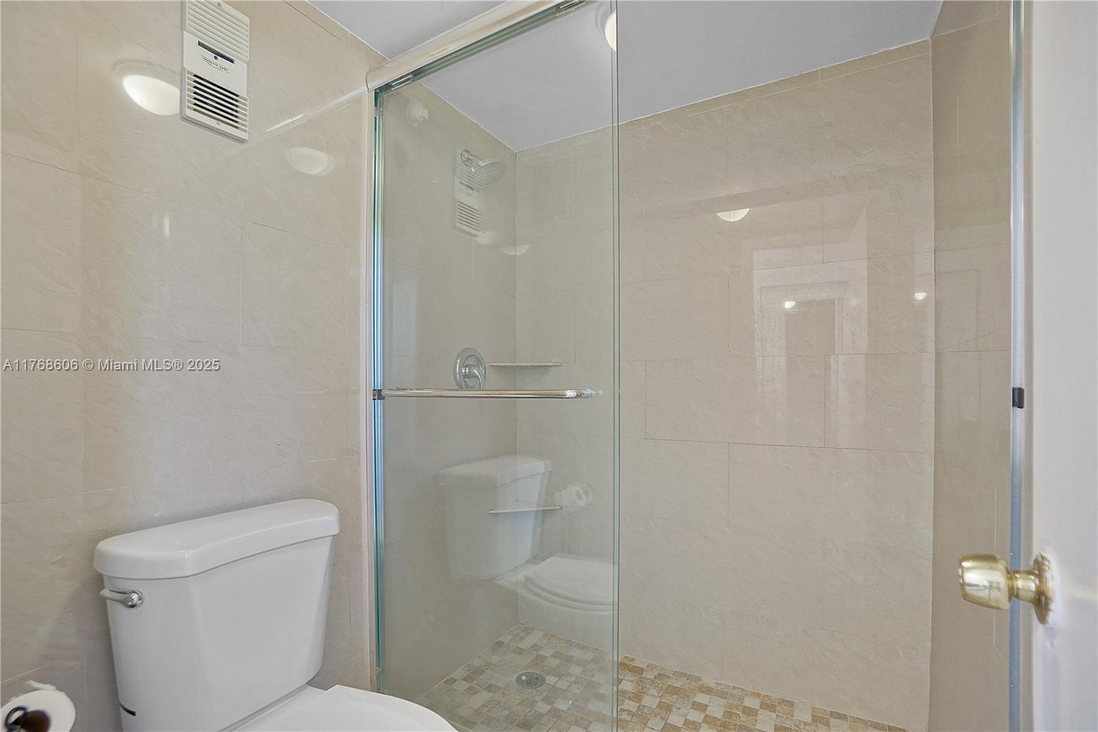 MANATEE CONDO - Residential Lease