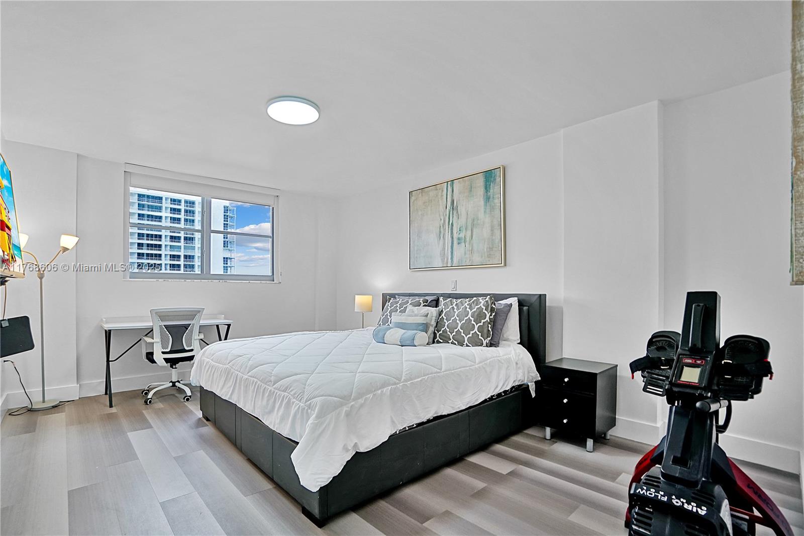 MANATEE CONDO - Residential Lease