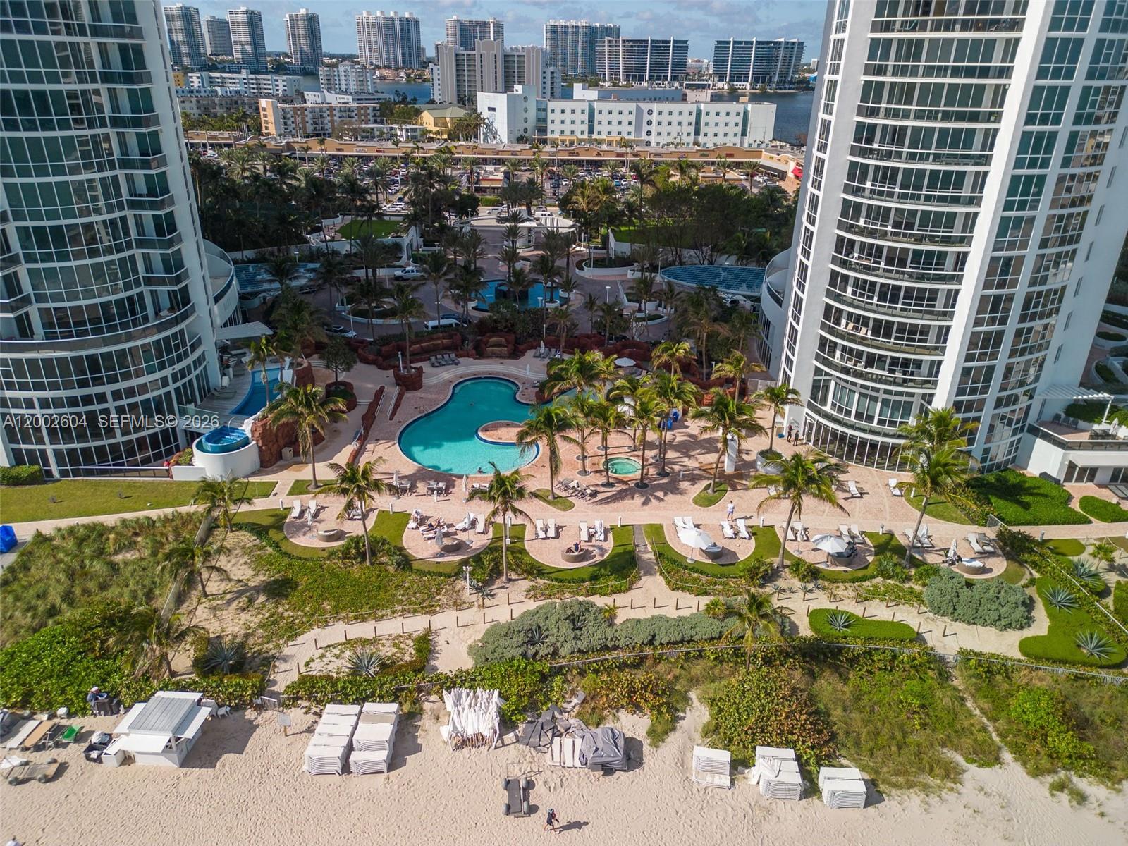 TRUMP ROYALE CONDO - Residential