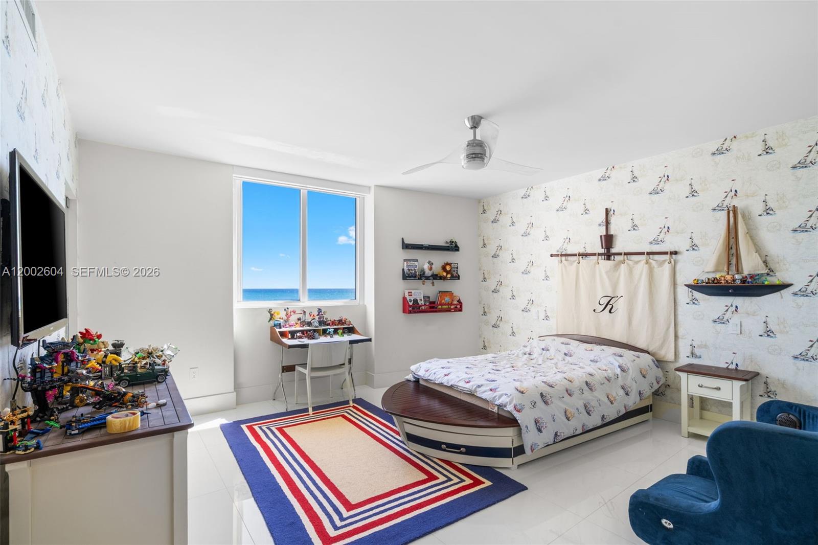 TRUMP ROYALE CONDO - Residential