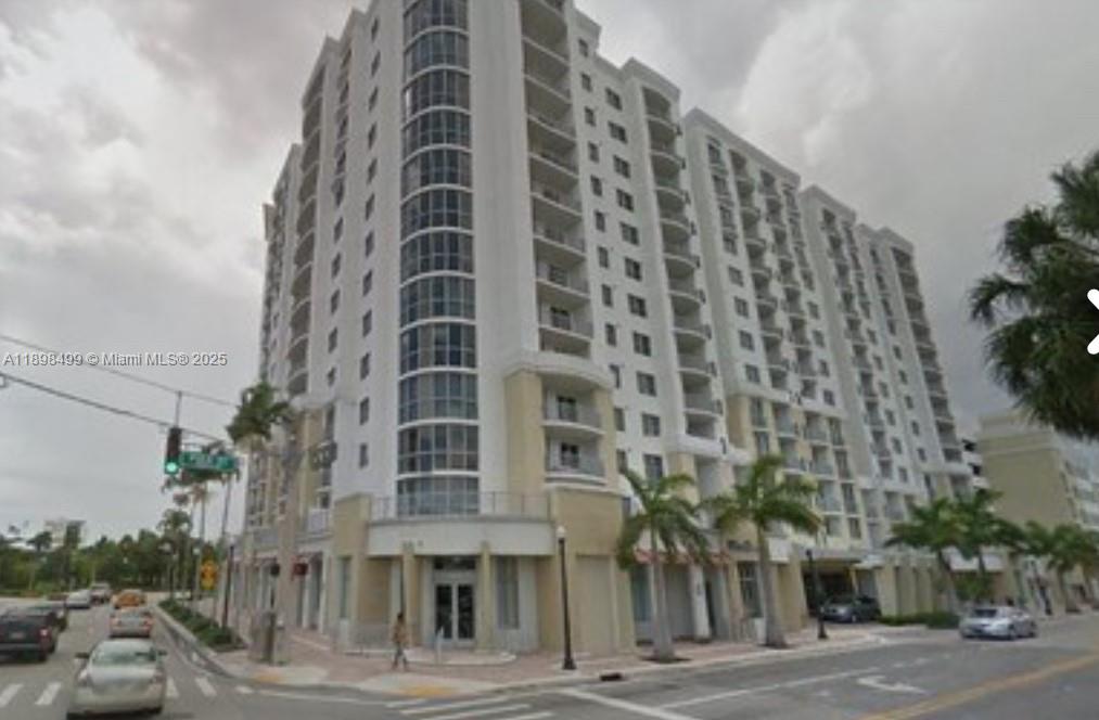 RADIUS CONDOminium - Residential