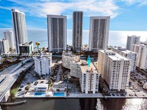 IMPERIAL TOWERS CONDO - Residential